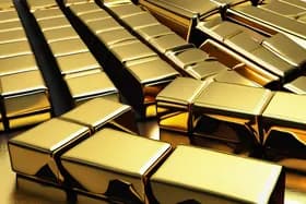 DEVELOPING: Gold Price CRASH IMMINENT? Experts Split on Record Highs!